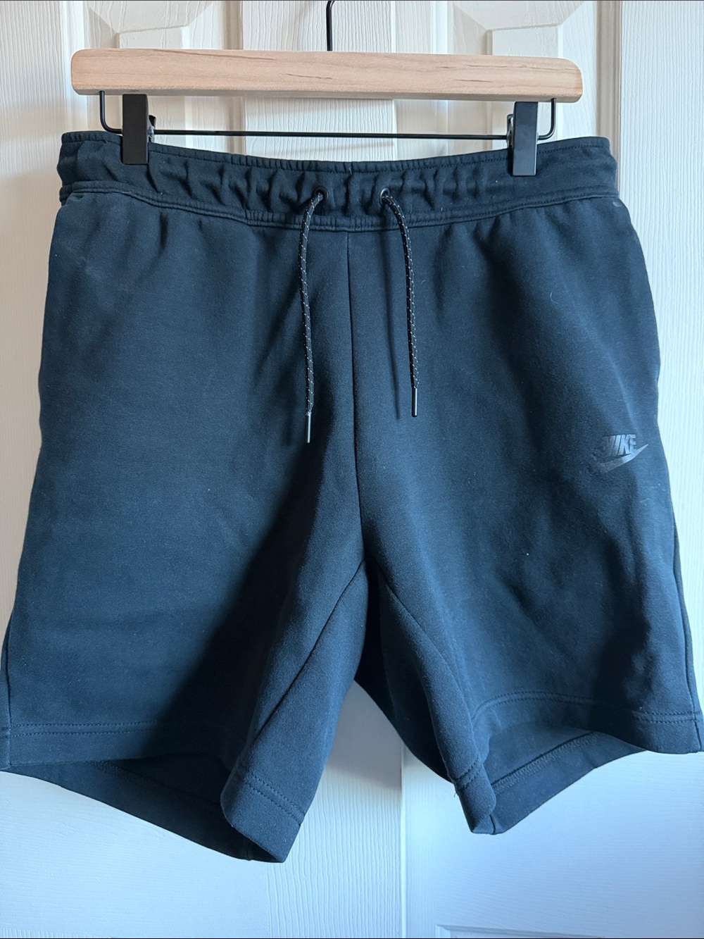 Men’s Nike Tech Shorts with Drawstring - black